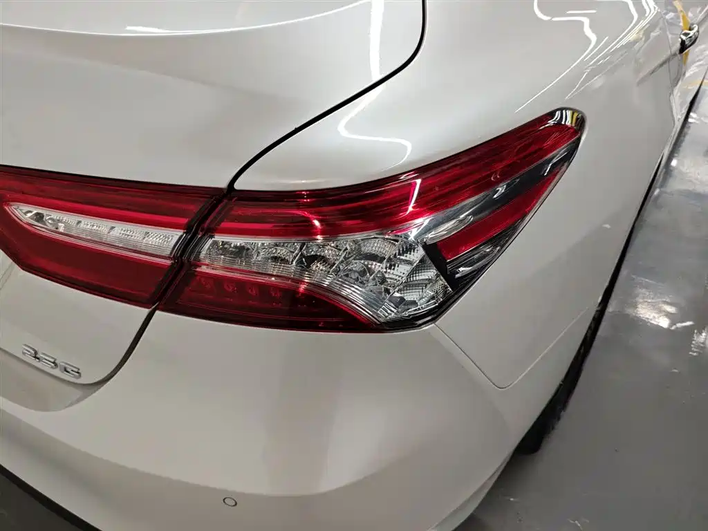 Toyota Camry 2021 2.5G Luxury Edition фото 8