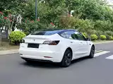 Фото 4 - Tesla Model 3