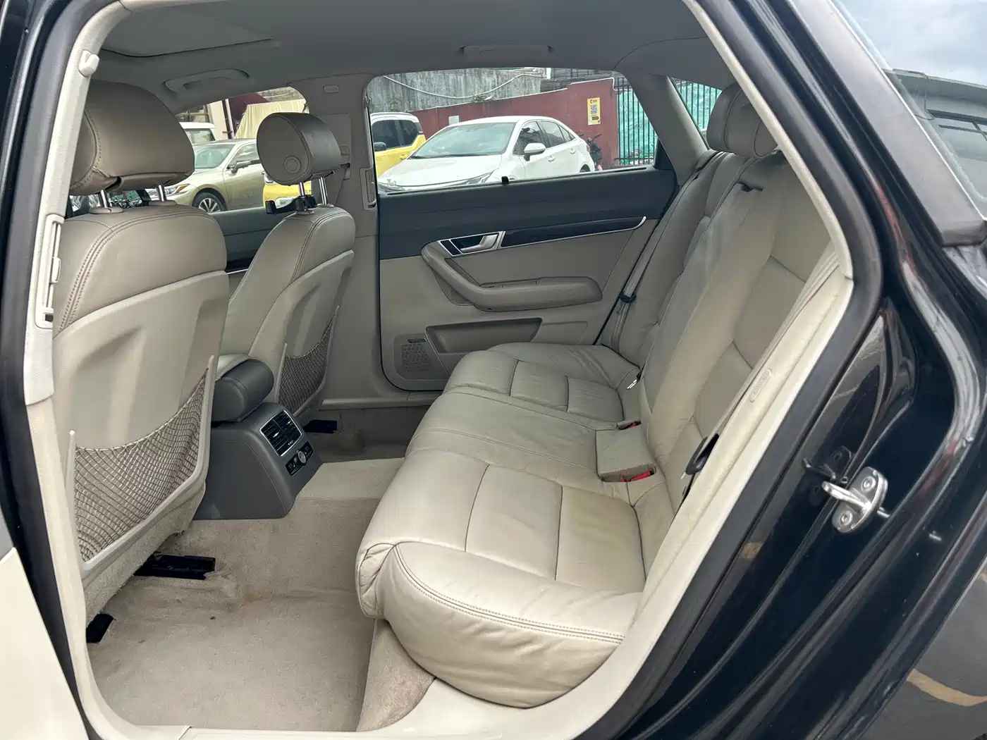 Audi A6L 2010 2.7 TDI фото 15