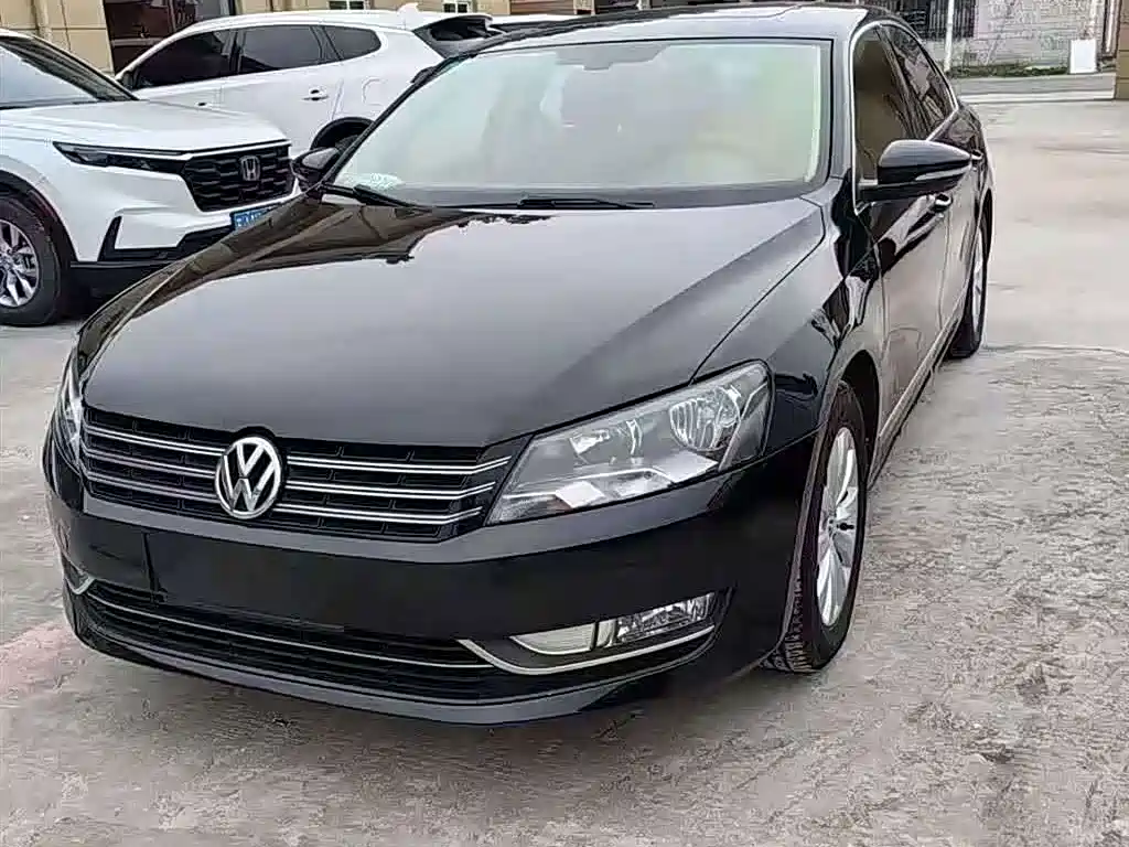 Photo 2 - Volkswagen Passat