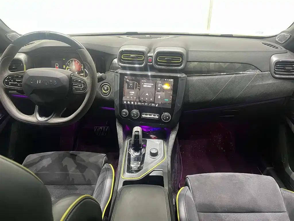 Lynk & Co 03 2022 03+ 2.0TD Auto Performance Package фото 9