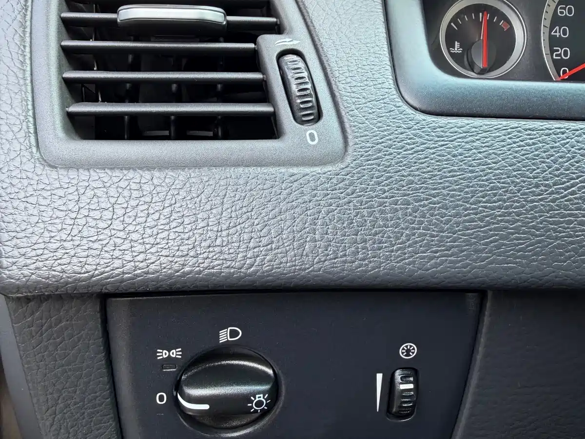 Volvo XC Classic 2016 2014 T5 Luxury Edition