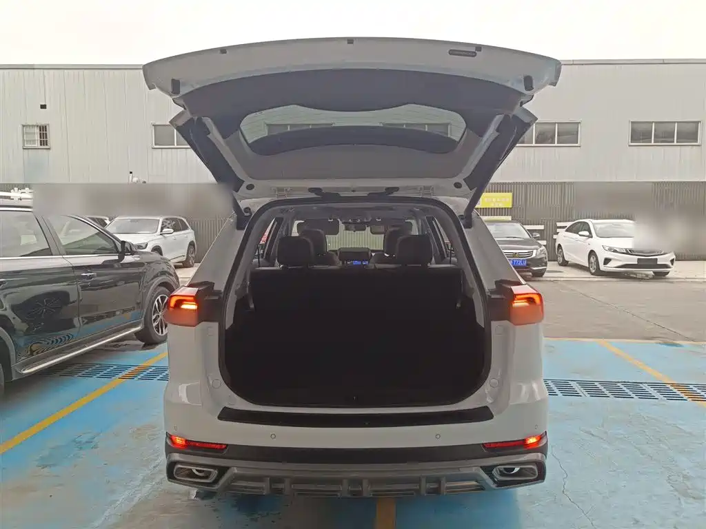 Chery Tiggo 8 PRO 2023 2022 290T 2WD Vast Version 5-Seater