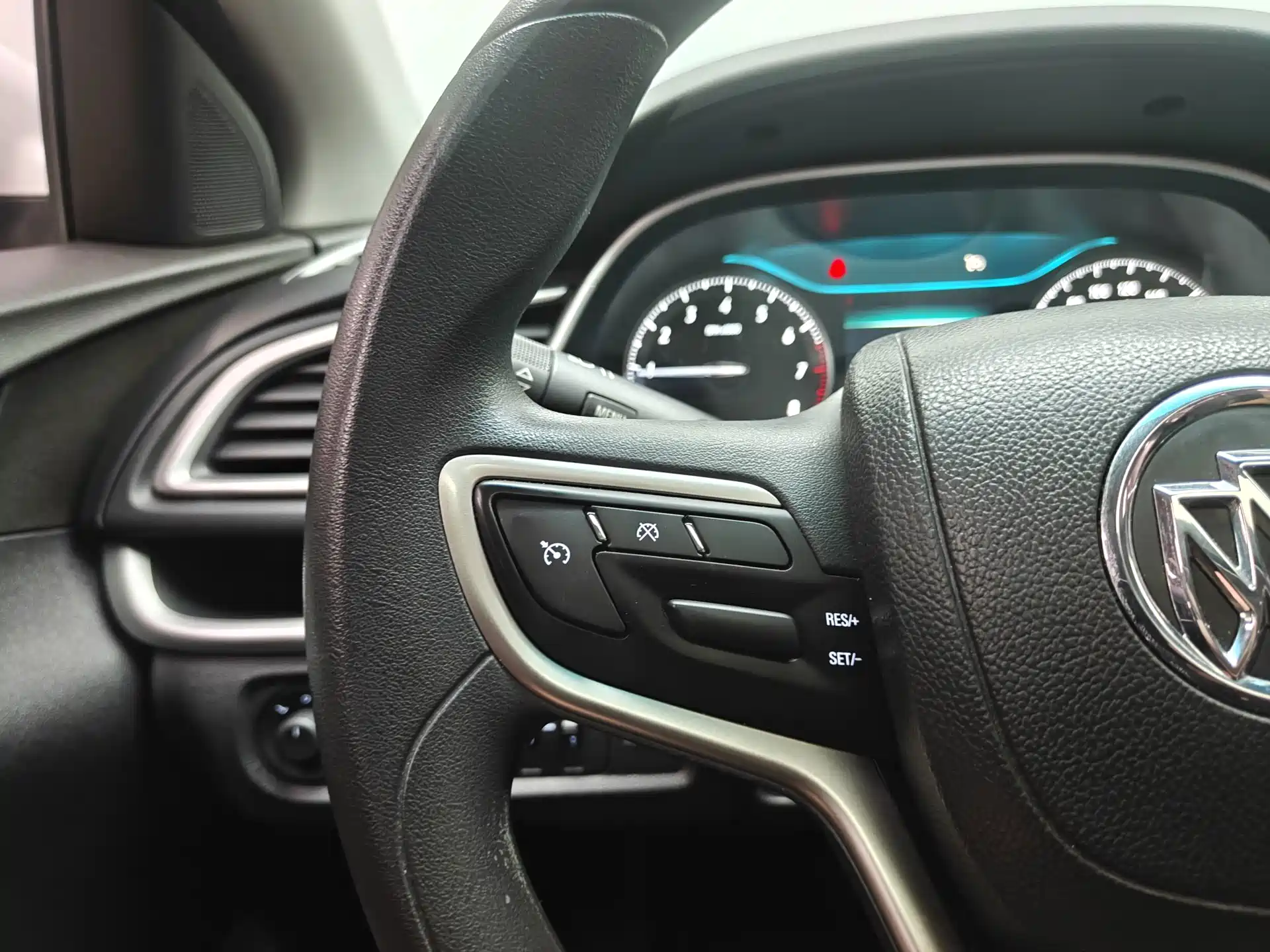 Фото 7 - Buick Excelle