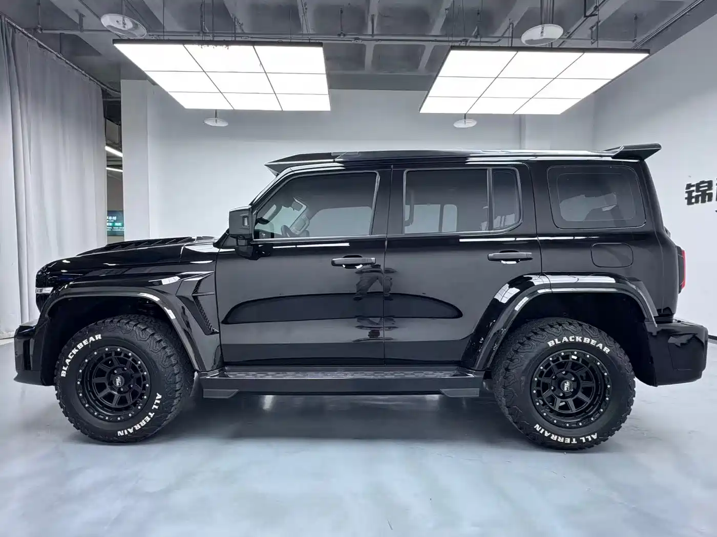 Tank 300 2023 Off-Road Edition 2.0T Conqueror фото 4