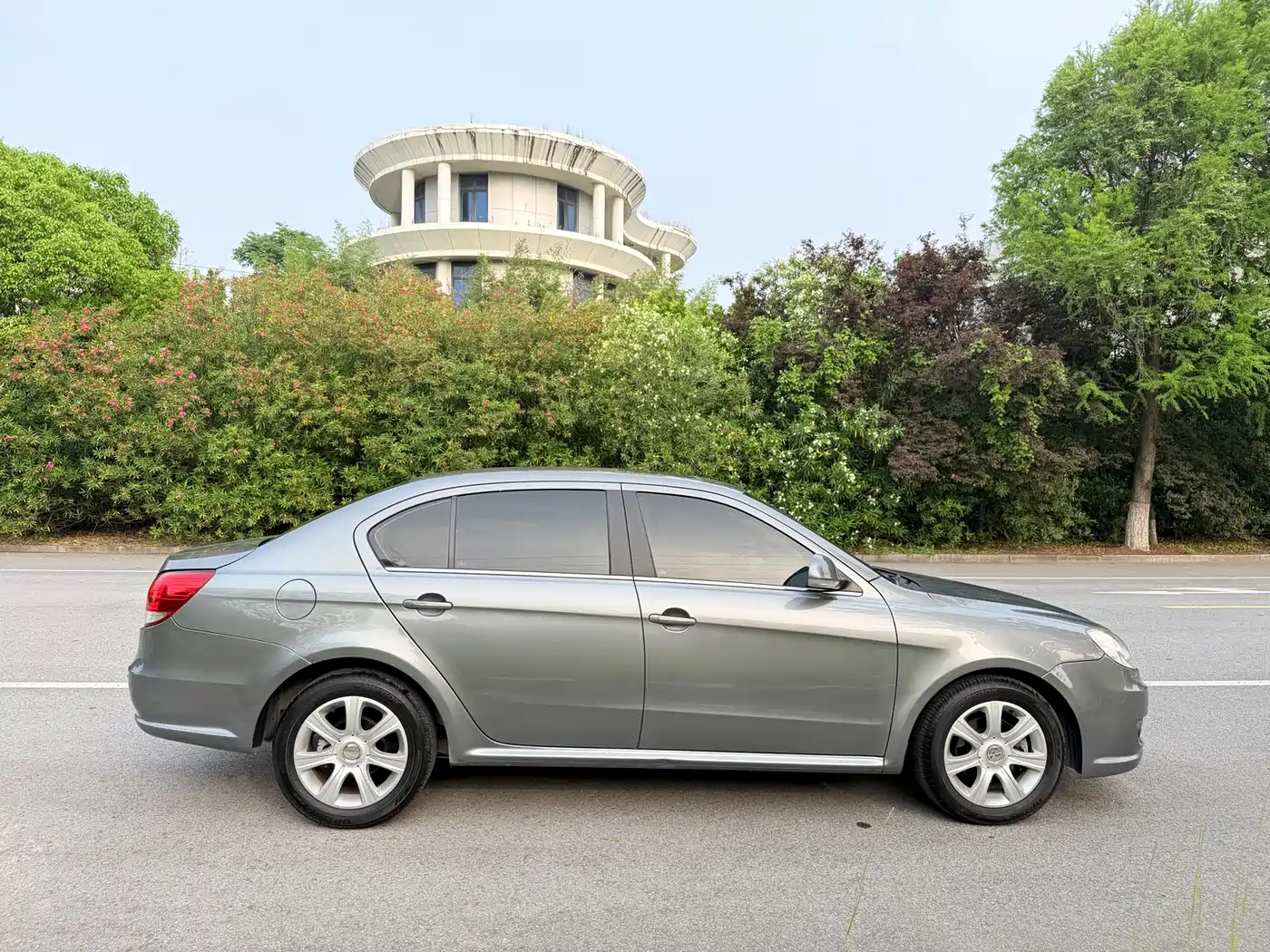 Volkswagen Lavida 2008 Model 1.6L Automatic Pinxuan Edition фото 4