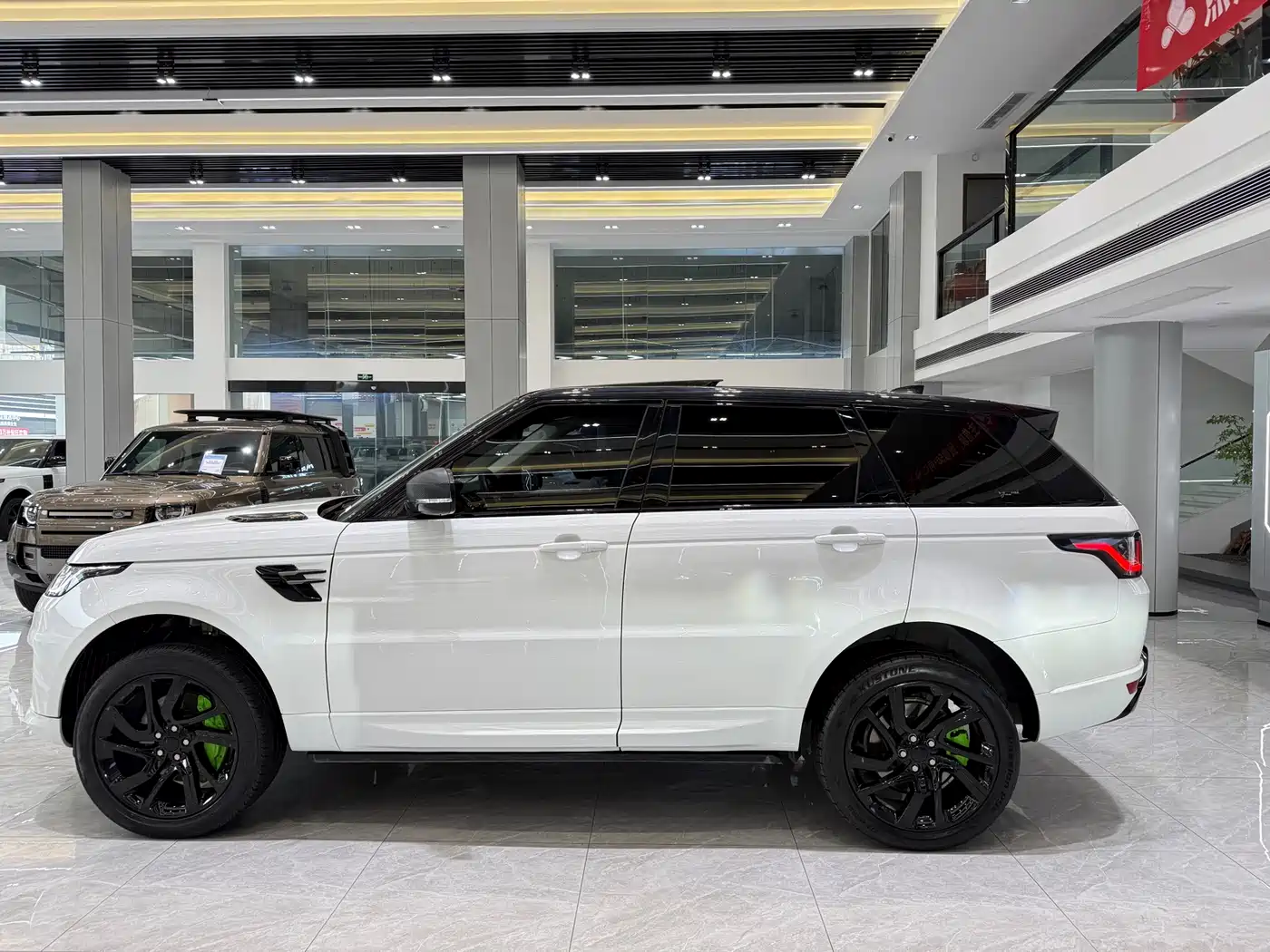 Land Rover Range Rover Sport 2018 3.0 SC V6 HSE DYNAMIC фото 8
