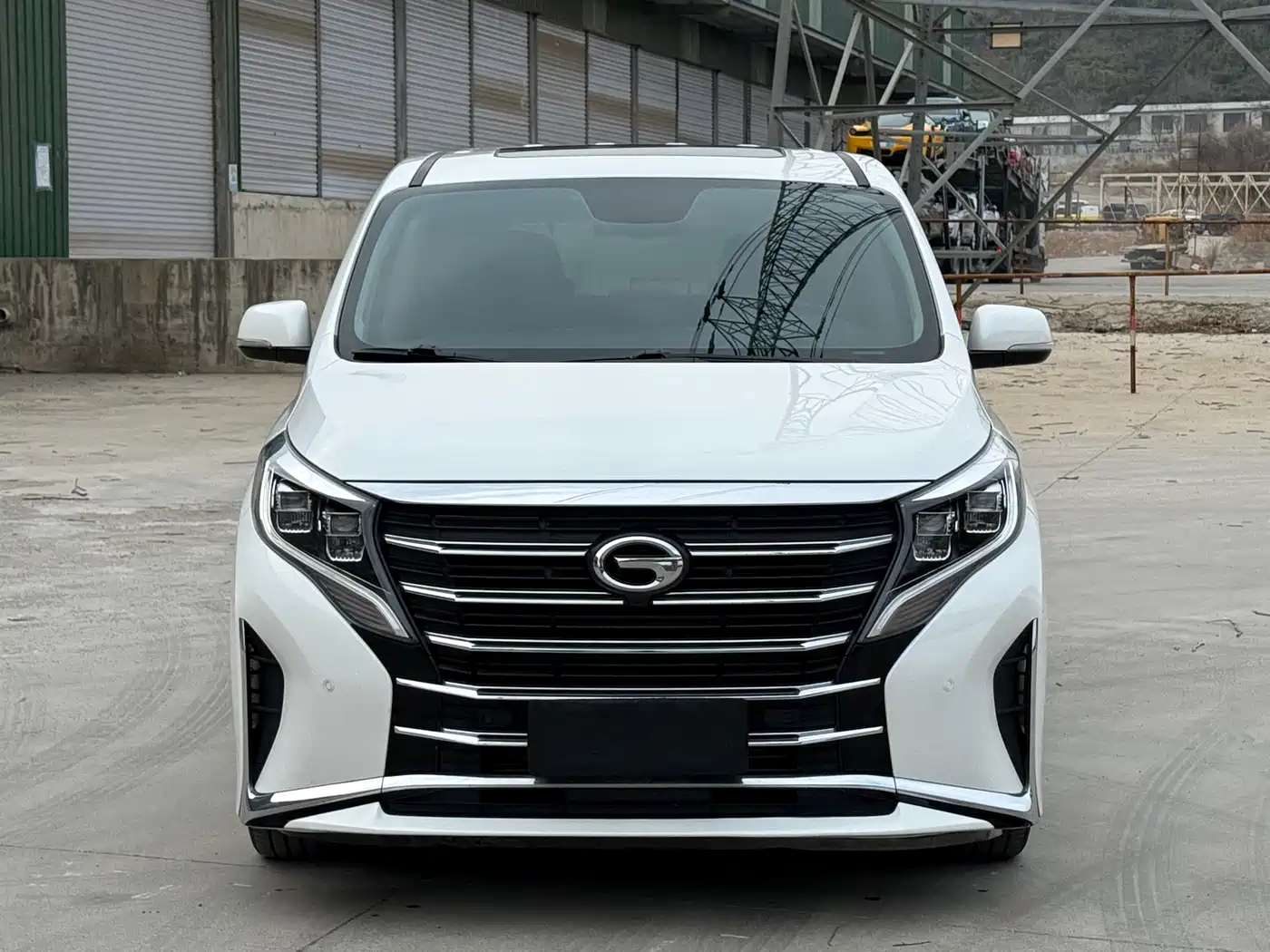 GAC TRUMPCHI M8