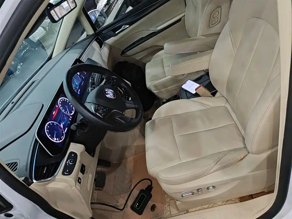 Buick GL8 2023 ES Landmaster Exclusive фото 15