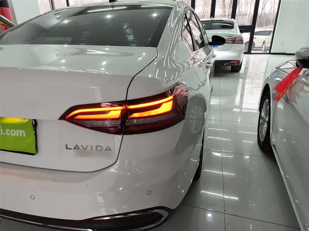 Volkswagen Lavida 2023 280TSI DSG Comfort Edition фото 24