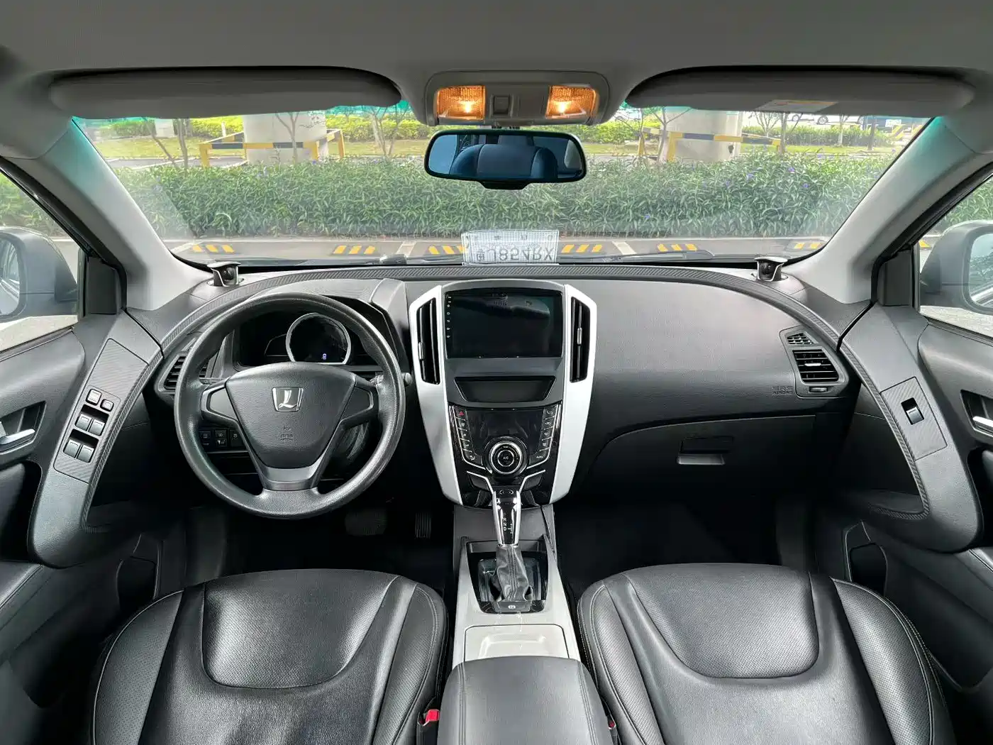 LUXGEN EXCELLENT 6 SUV