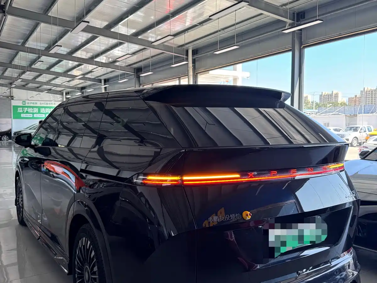 XPeng X9 2026 2025 Extended Range Edition