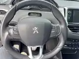 صورة 19 - Peugeot 2008