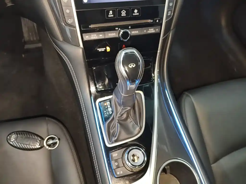 Infiniti Q50L 2021 2018 2.0T Comfort (China VI)