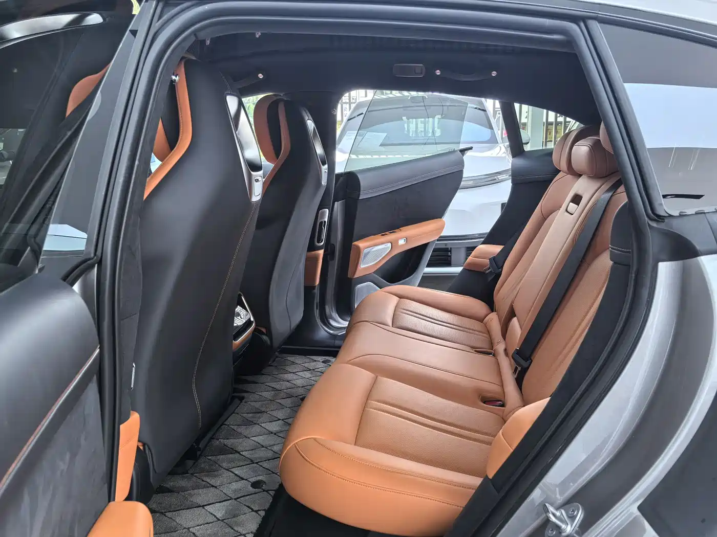 Xiaomi Auto Xiaomi YU7 2025 Ultra Long Range High Performance AWD Max Edition фото 6