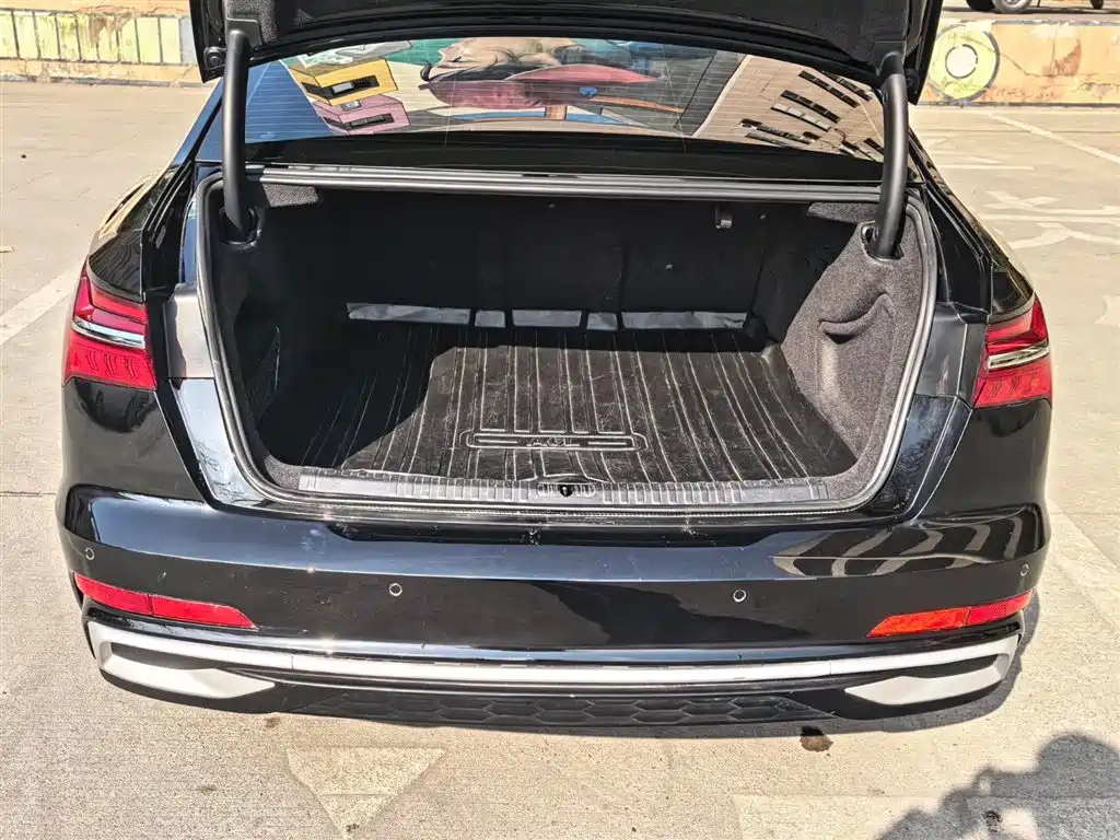 Audi A6L 2023 40 TFSI Luxury Dynamic фото 15
