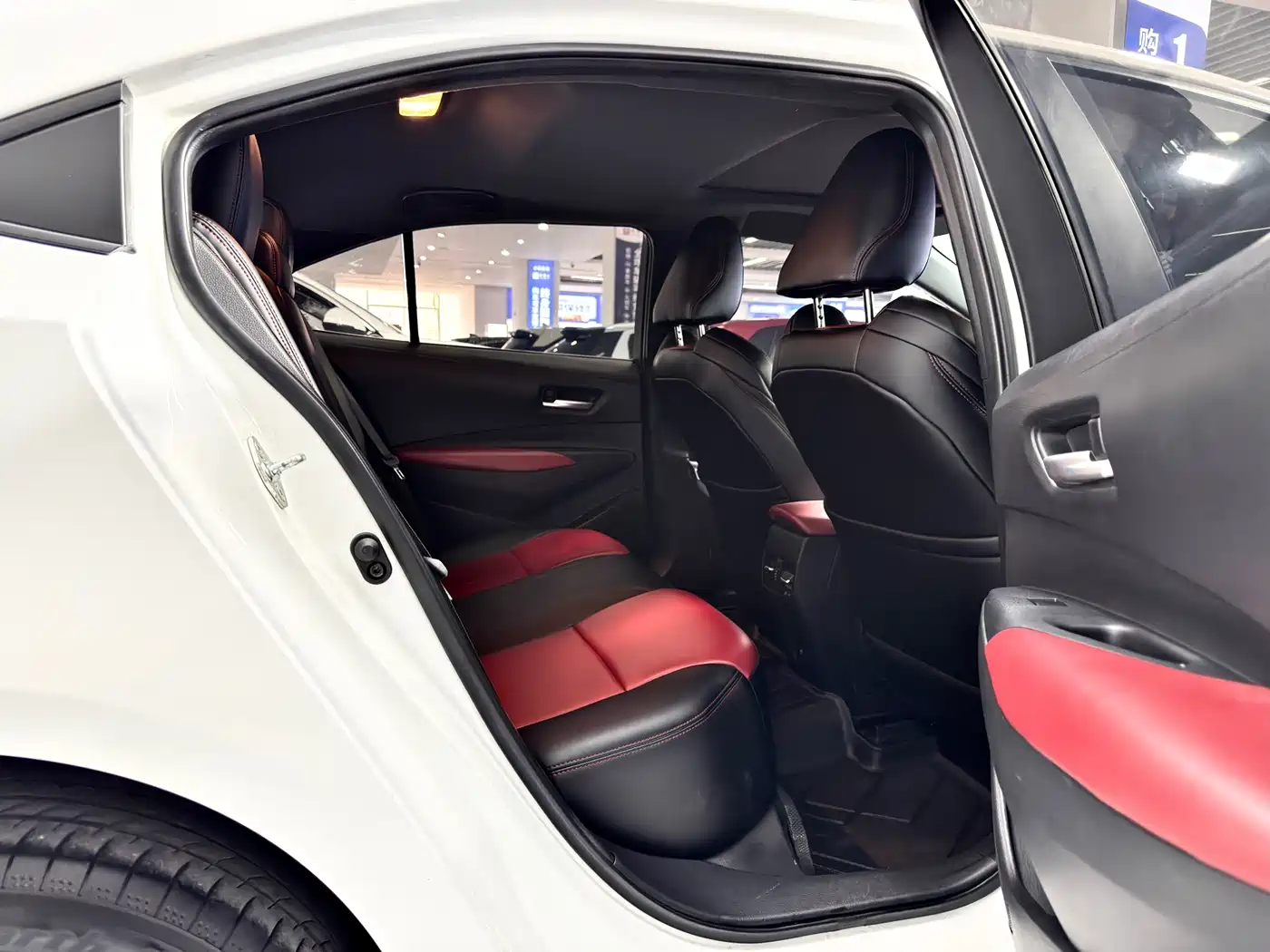 Toyota Levin 2022 185T CVT Luxury Edition фото 12