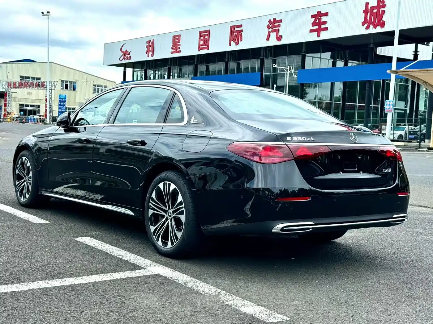 Mercedes-Benz E-Class New Energy 2024 2024 E 350 e L Plug-in Hybrid Sports Sedan