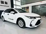 Фото 3 - Toyota Corolla