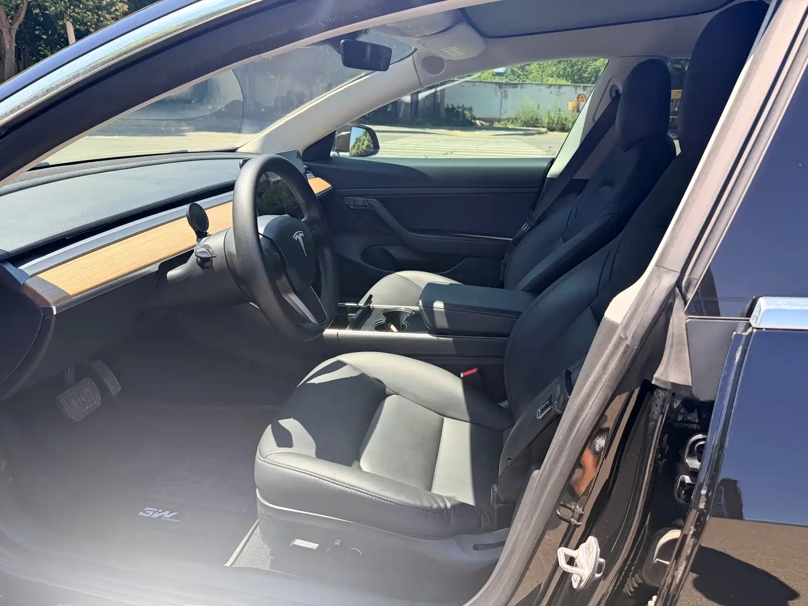 Фото 5 - Tesla Model 3