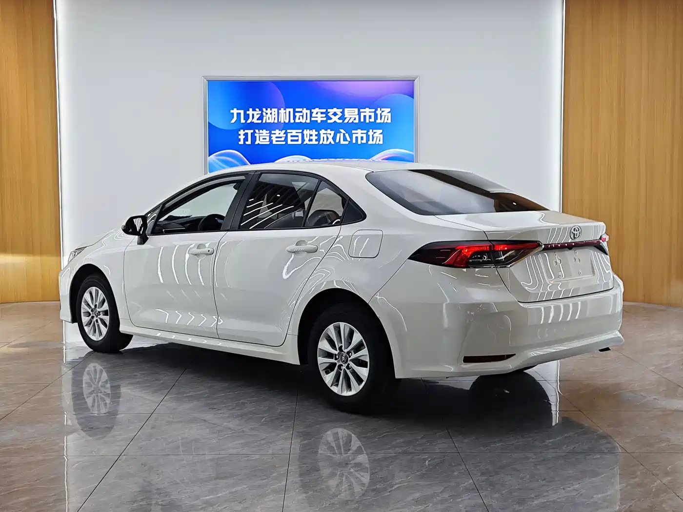 Toyota Levin 2019 185T CVT Luxury Edition China V фото 6