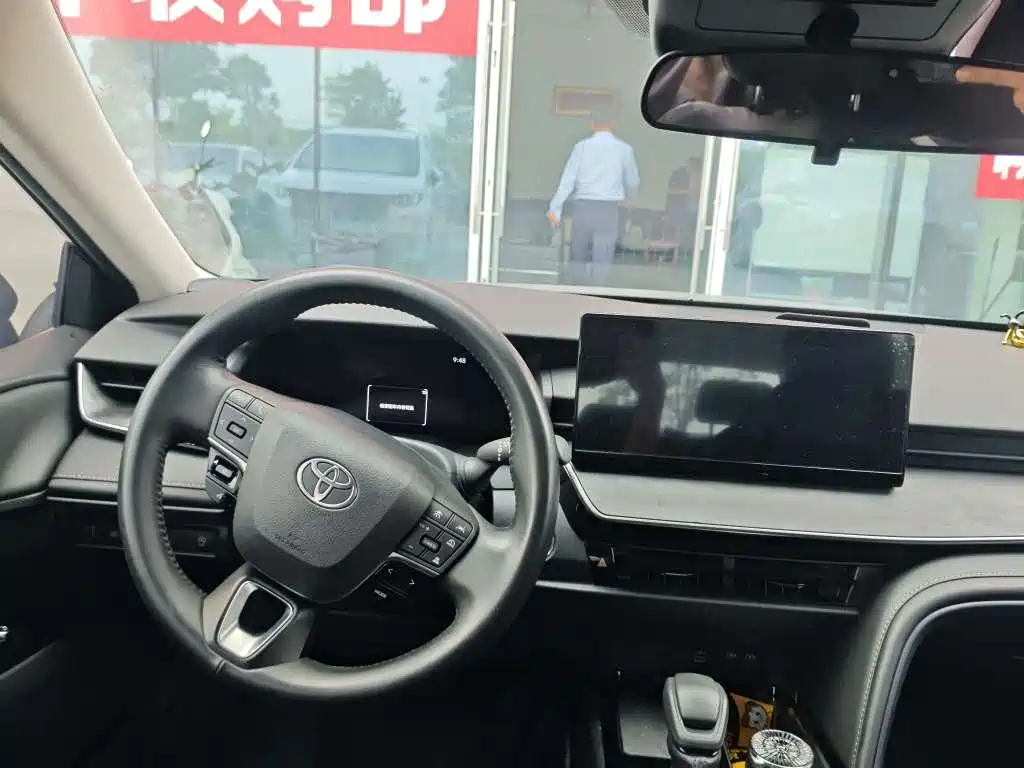Toyota Camry 2025 2024 2.0E Elite Edition