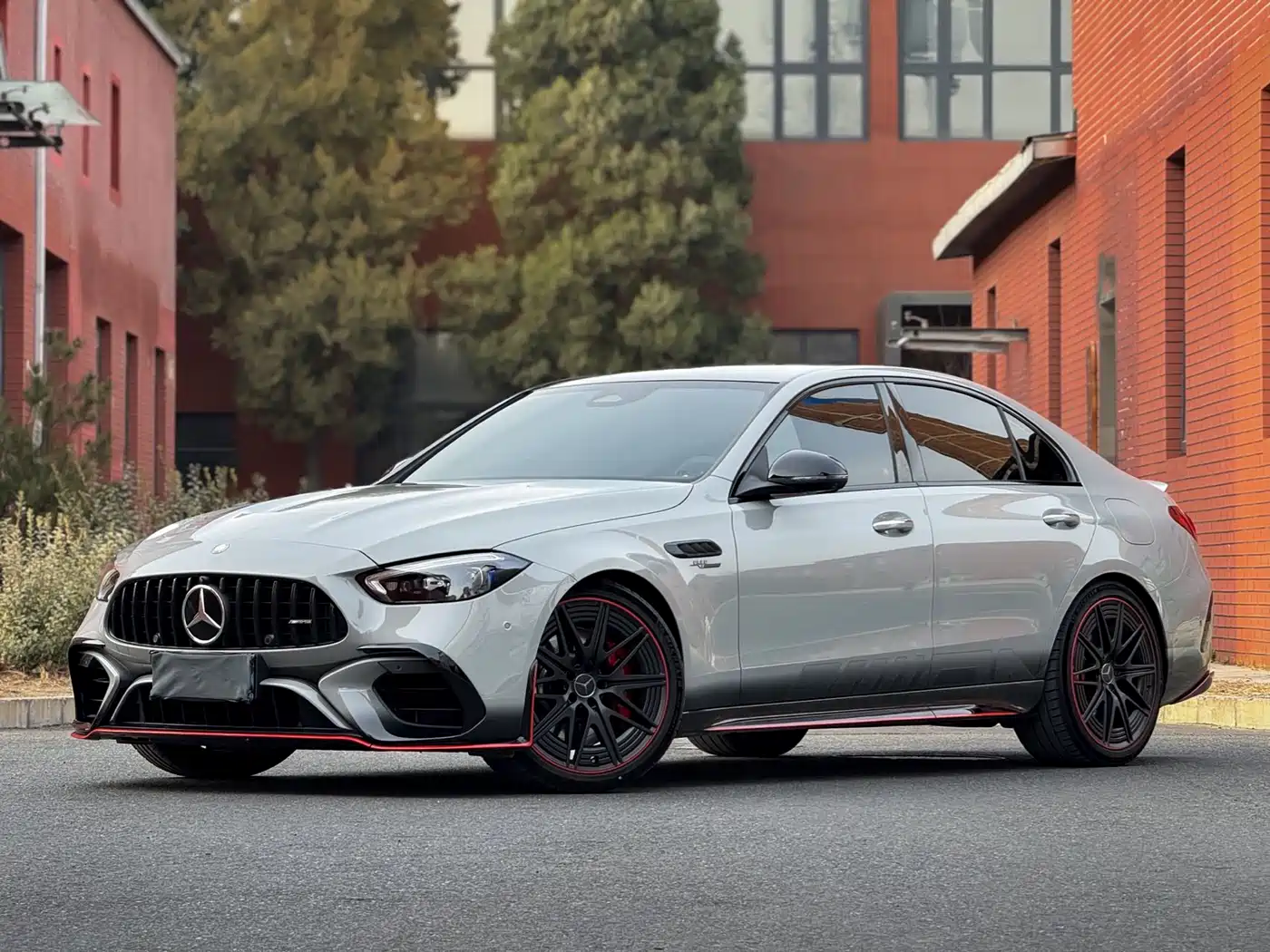  Mercedes-Benz Mercedes-Benz C-Class AMG New Energy 2024 Mercedes-AMG C 63 S E PERFORMANCE F1 Edition