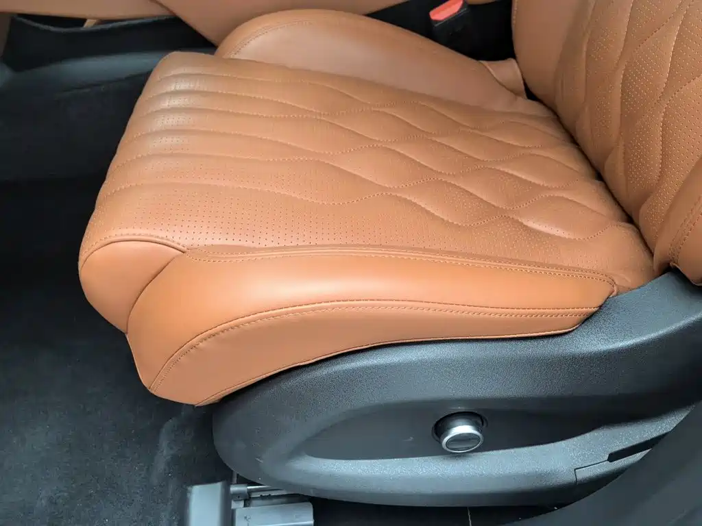 Exeed Landmark C-DM 2025 2025 180 Ultra Long Range AWD (6-Seater)