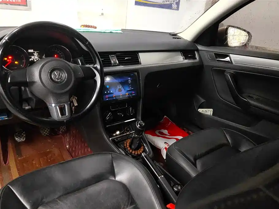 Volkswagen Bora 2014 1.6L Manual Comfort Edition фото 12
