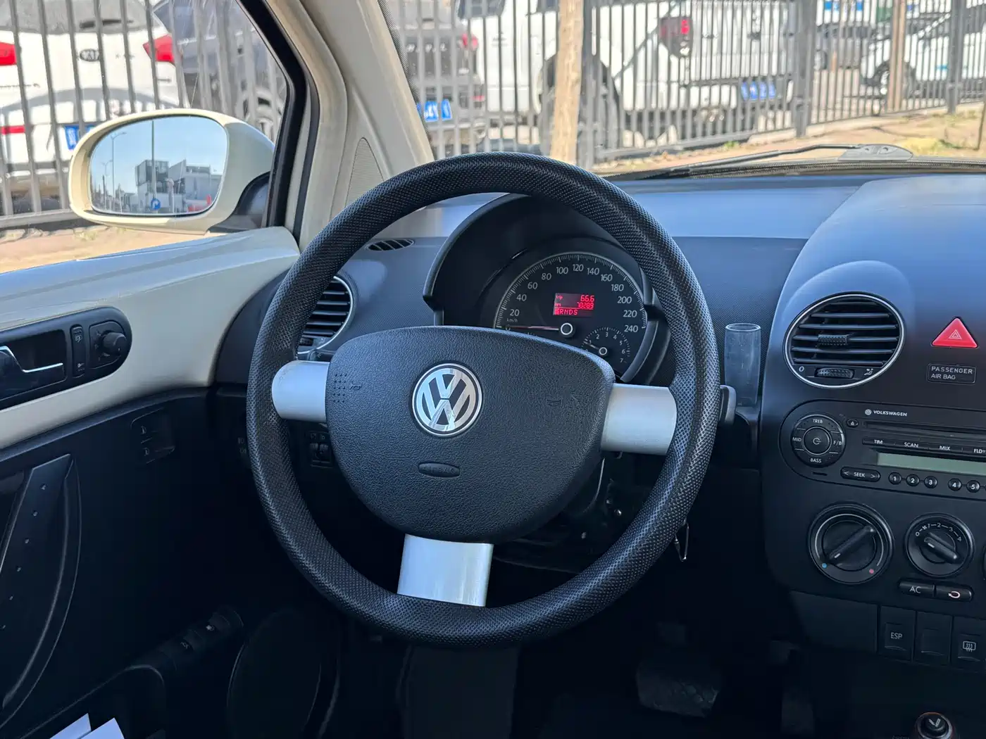 Volkswagen Beetle 2008 2.0 AT Top Configuration фото 9