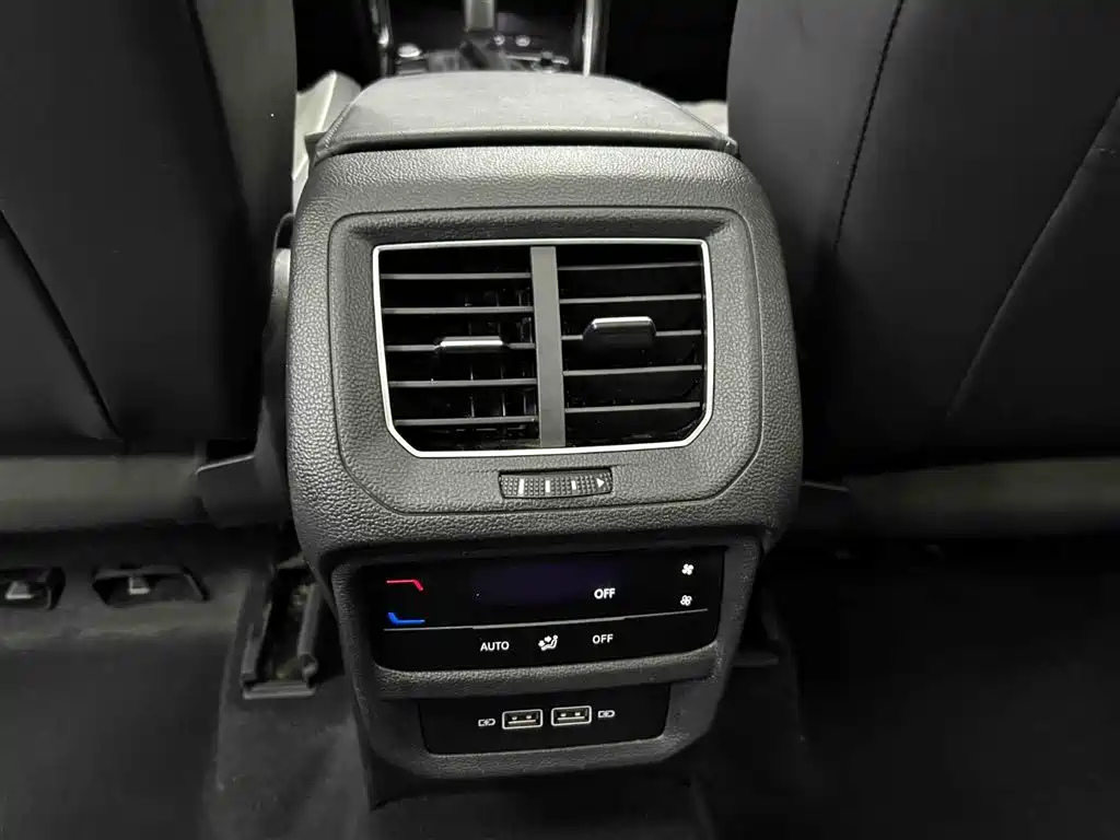 Volkswagen Tayron 2023 280TSI 2WD Luxury Plus Advanced Edition фото 15
