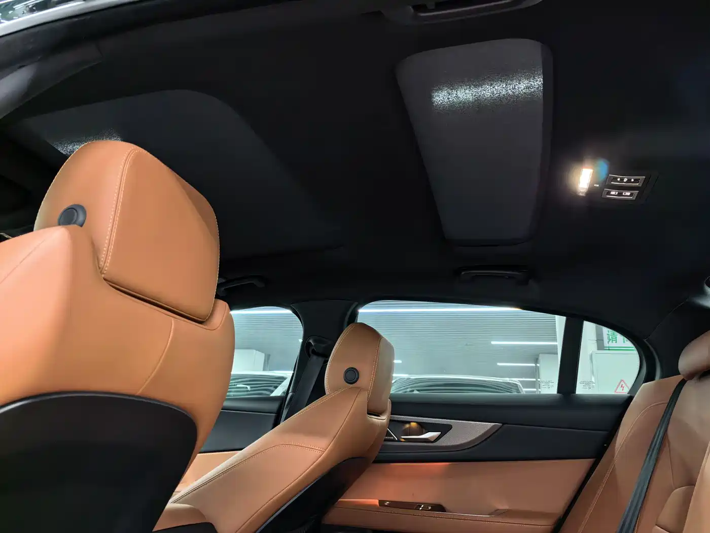 Jaguar XEL 2024 Model 2.0T 250PS R-DYNAMIC S Progressive Sport Edition фото 10