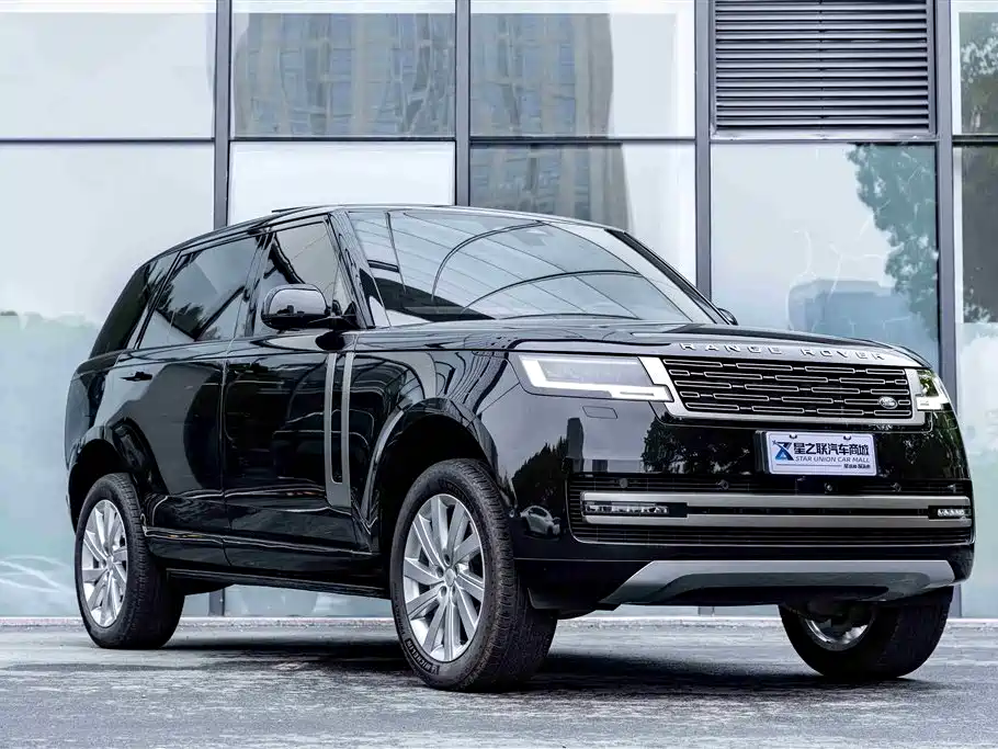 Land Rover Range Rover 2024 3.0 L6 400PS Golden Age Extended 7-Seater фото 5
