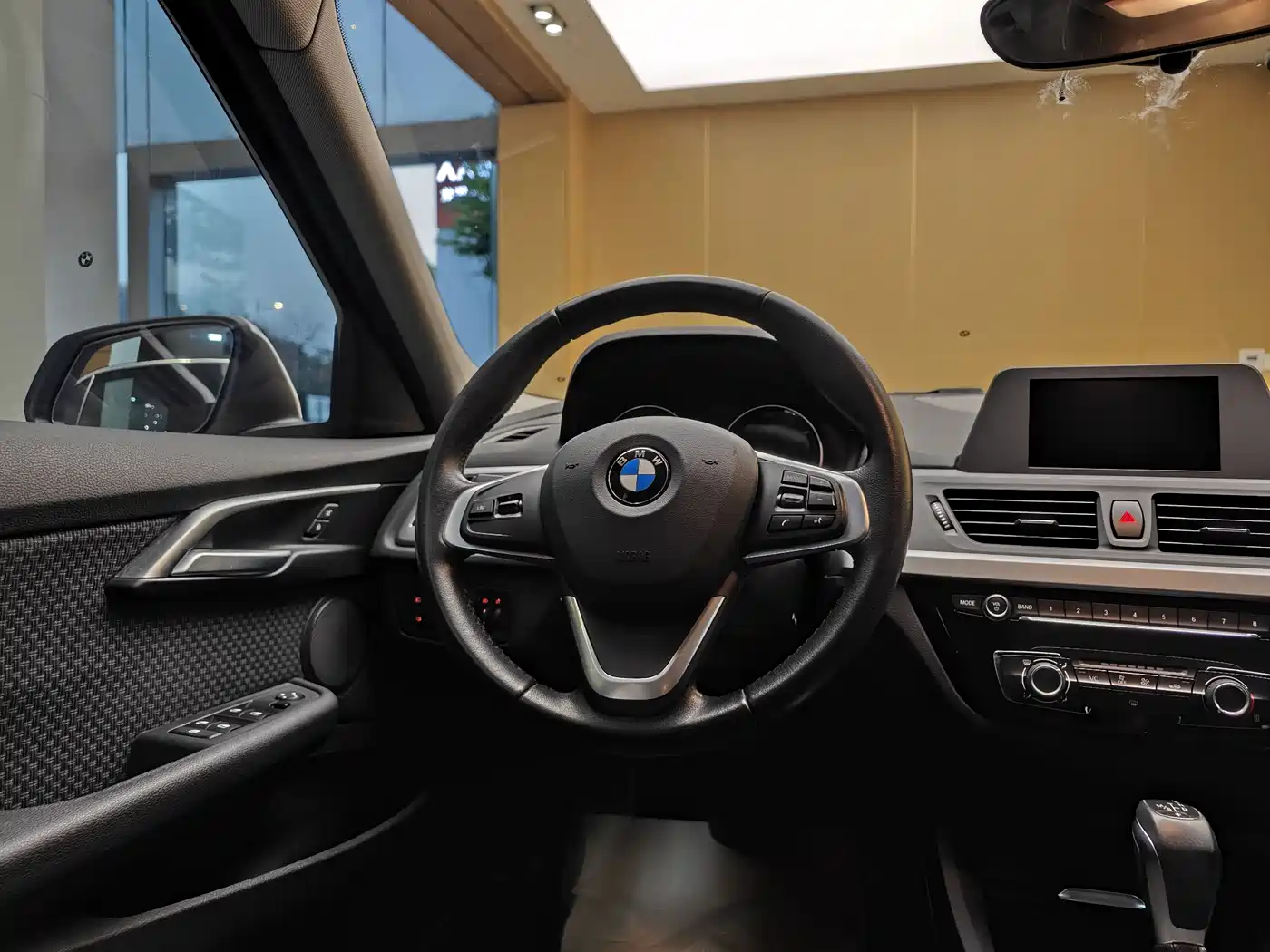 BMW 1 Series 2018 118i Fashion Edition фото 14