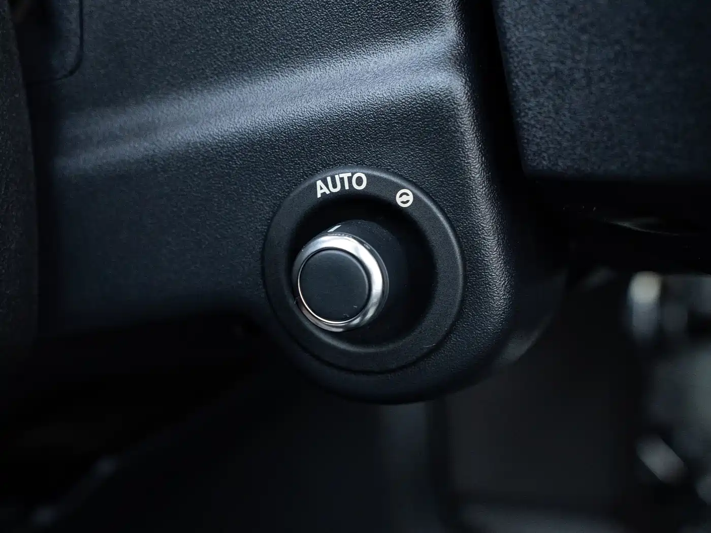 Land Rover Discovery 2016 3.0 SDV6 Black Edition HSE Diesel фото 29