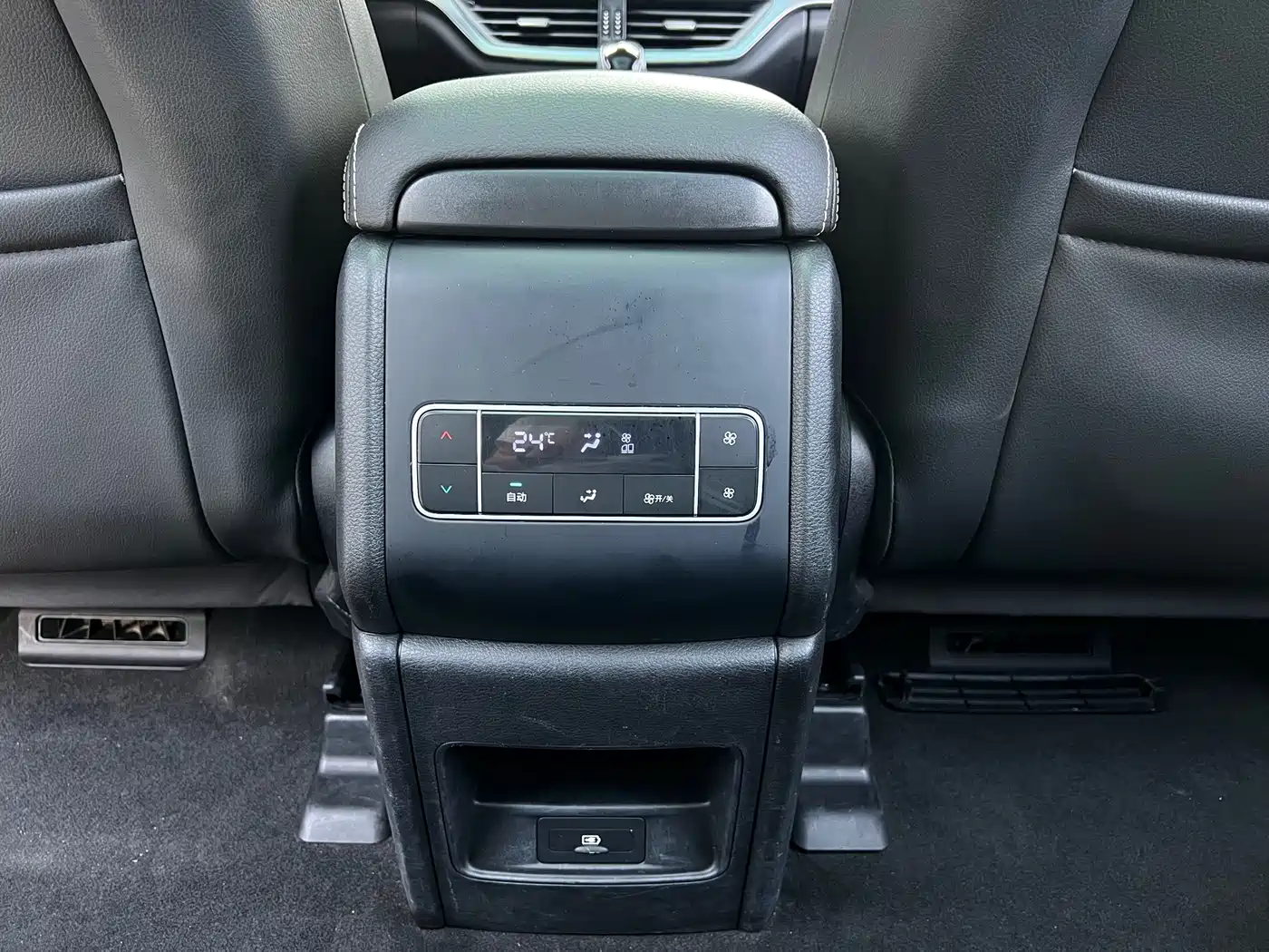 BYD Tang 2018 2.0T Automatic Smart Connection Noble Edition 7-Seater China V фото 19