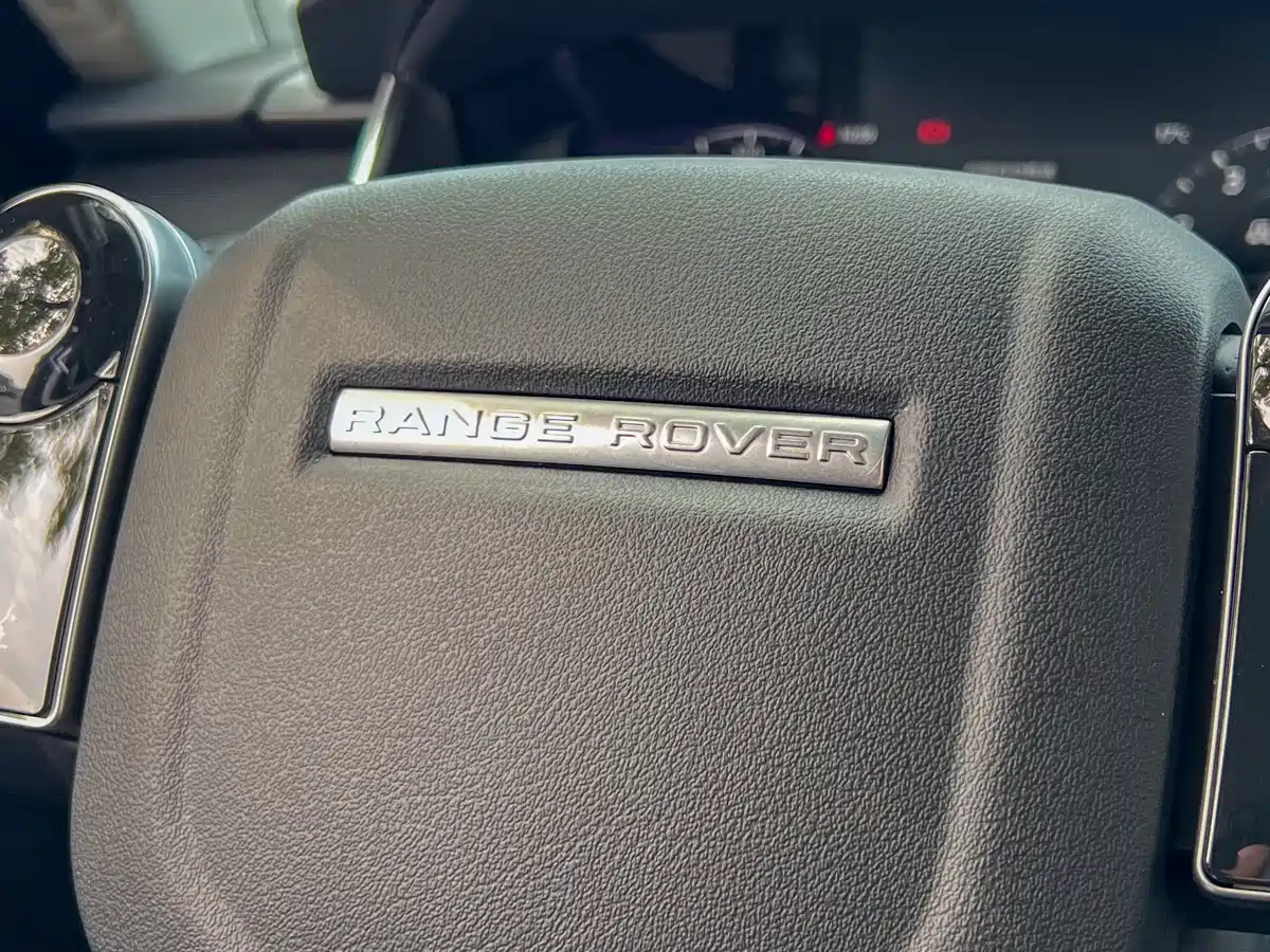 Land Rover Range Rover Sport 2020 3.0 L6 SE фото 9
