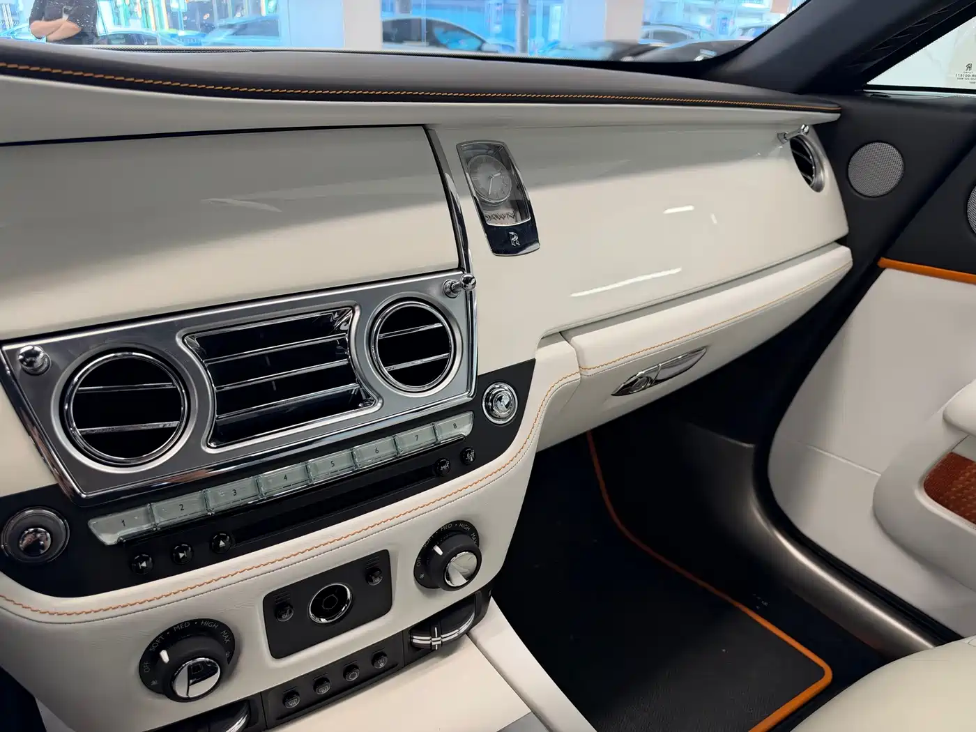 Rolls-Royce Dawn 2020 2018 6.6T Standard
