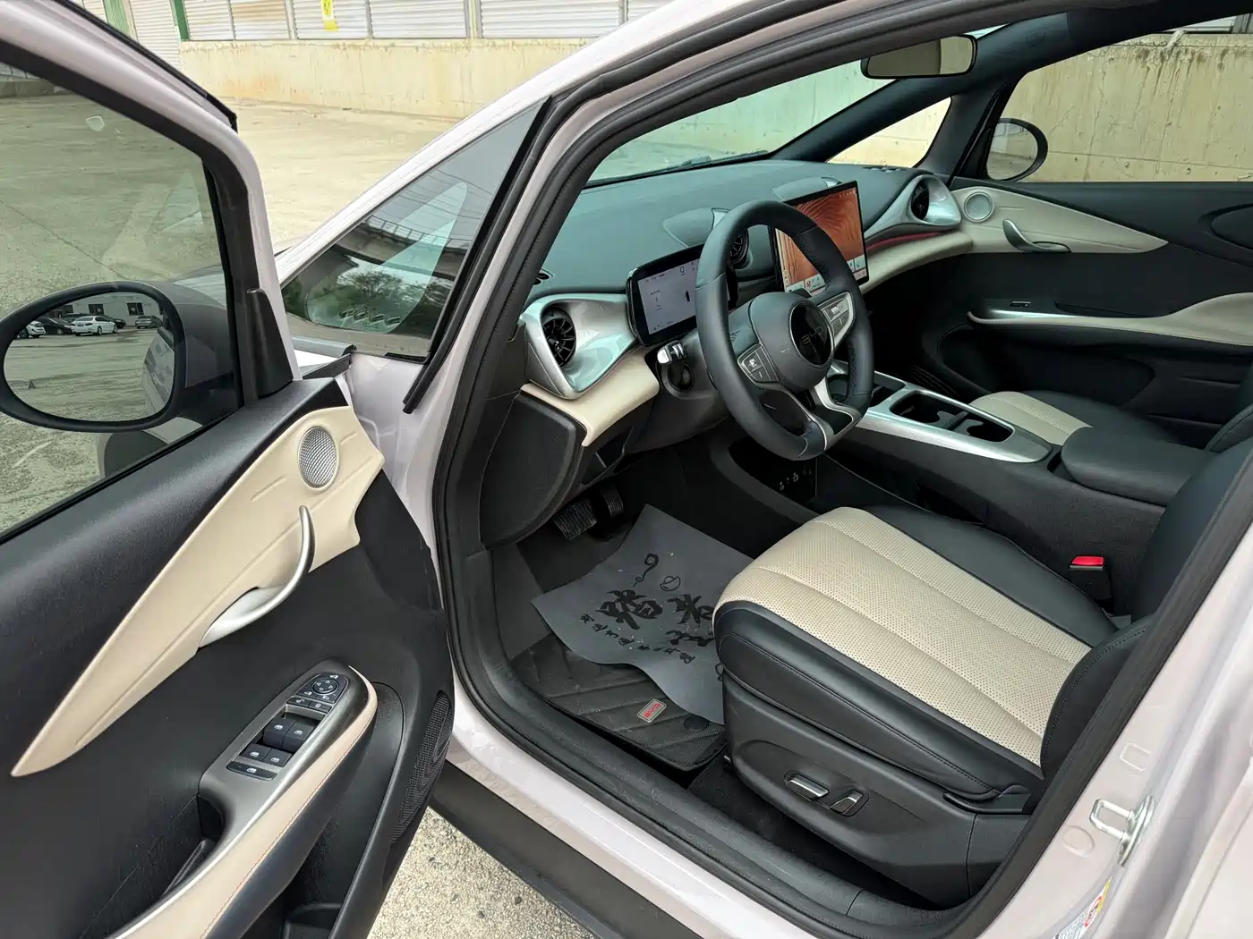 BYD Dolphin 2025 Smart Drive Edition 410km Fashion Version фото 10