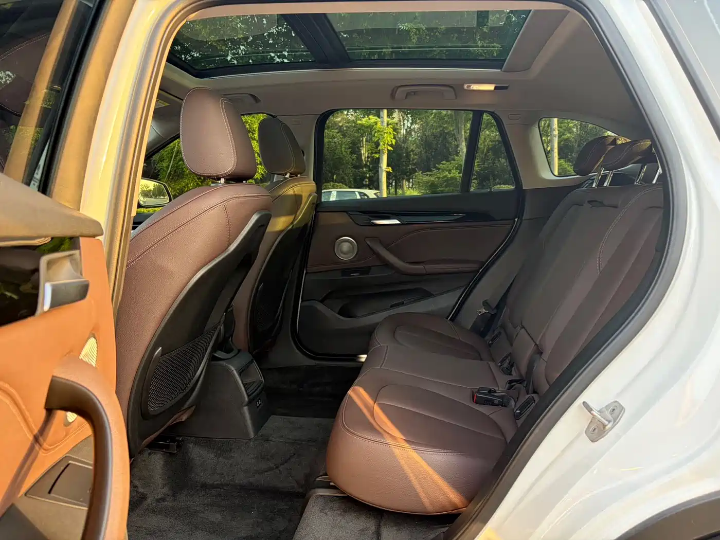 BMW X1 2022 sDrive20Li Fashion фото 9