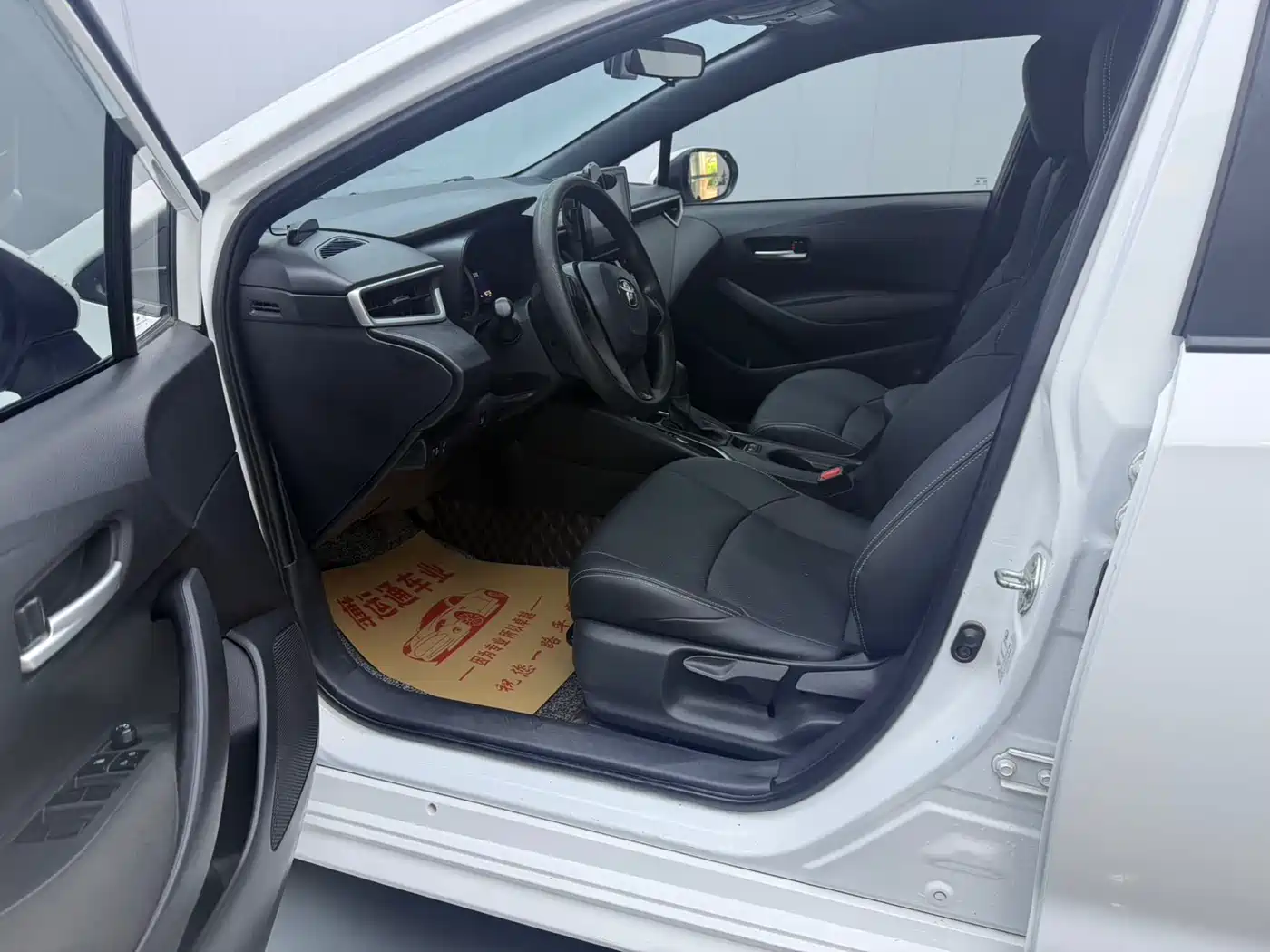 Toyota Levin 2021 TNGA 1.5L CVT Progressive Edition фото 7
