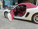 Photo 5 - Porsche 718
