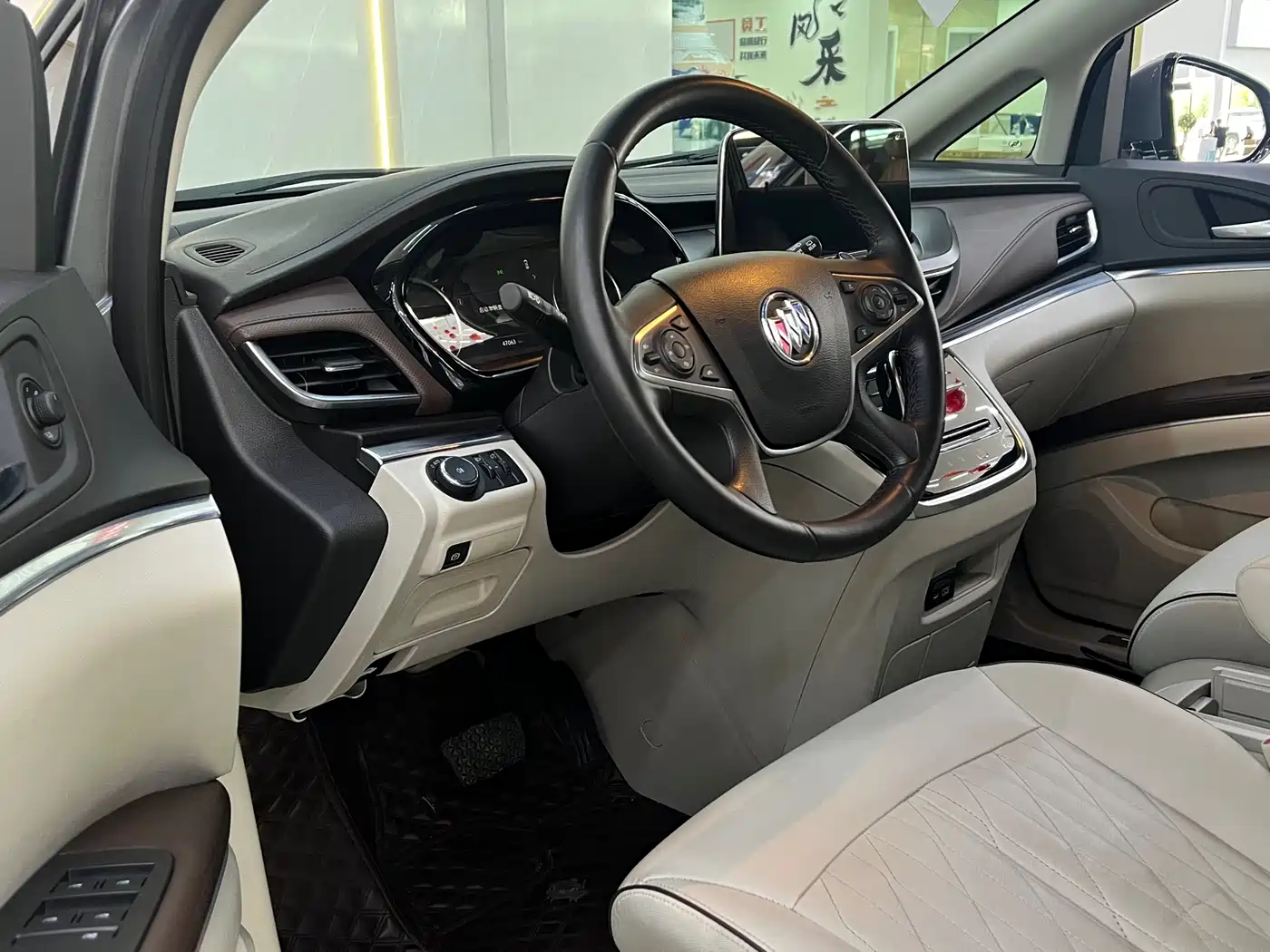 Buick GL8 2021 Land Business Class 652T Smart Premium фото 12