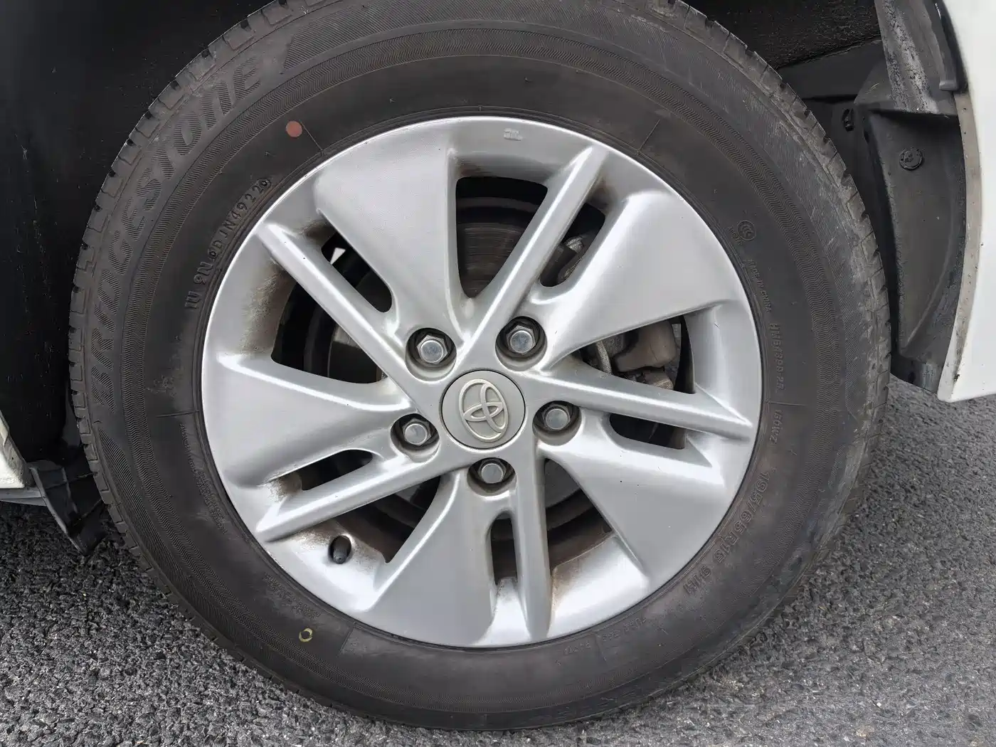 Фото 22 - Toyota Corolla