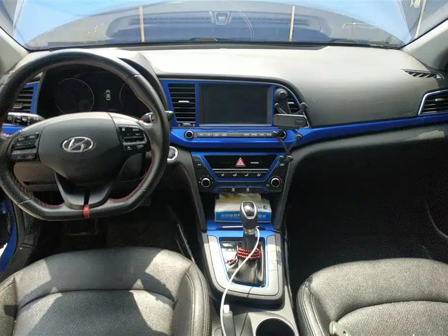 Hyundai Elantra 2018 1.4T DCT Dynamic·Vitality Model фото 12