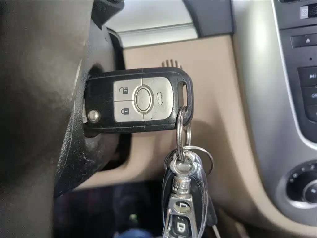 Buick Excelle 2013 1.5L Automatic Classic фото 9