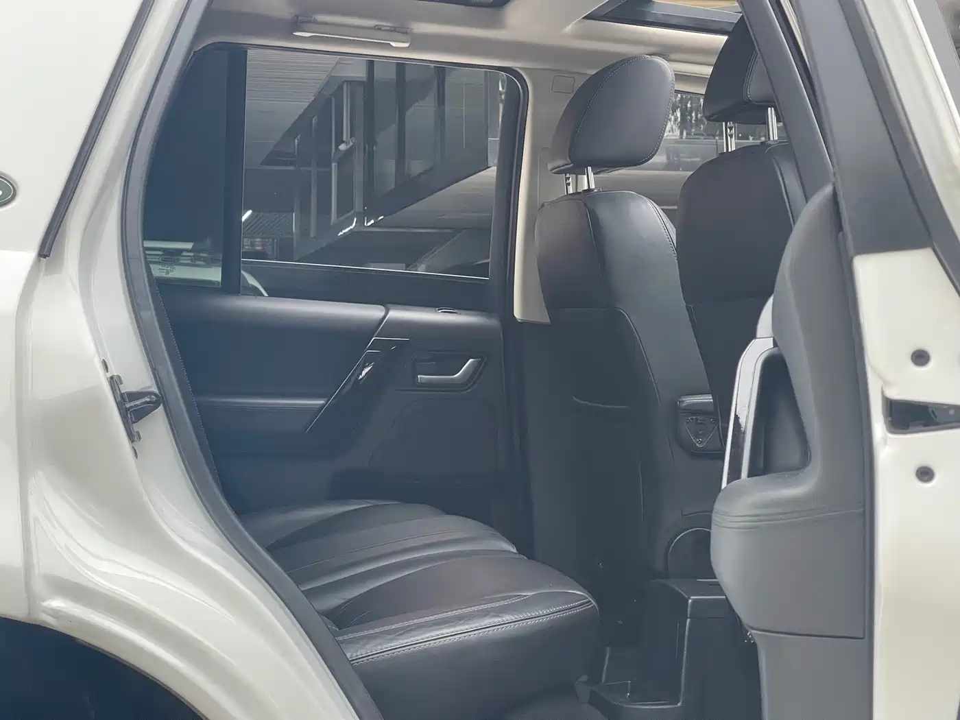 Land Rover Freelander 2 2014 2.0T Si4 HSE Gasoline Edition фото 19