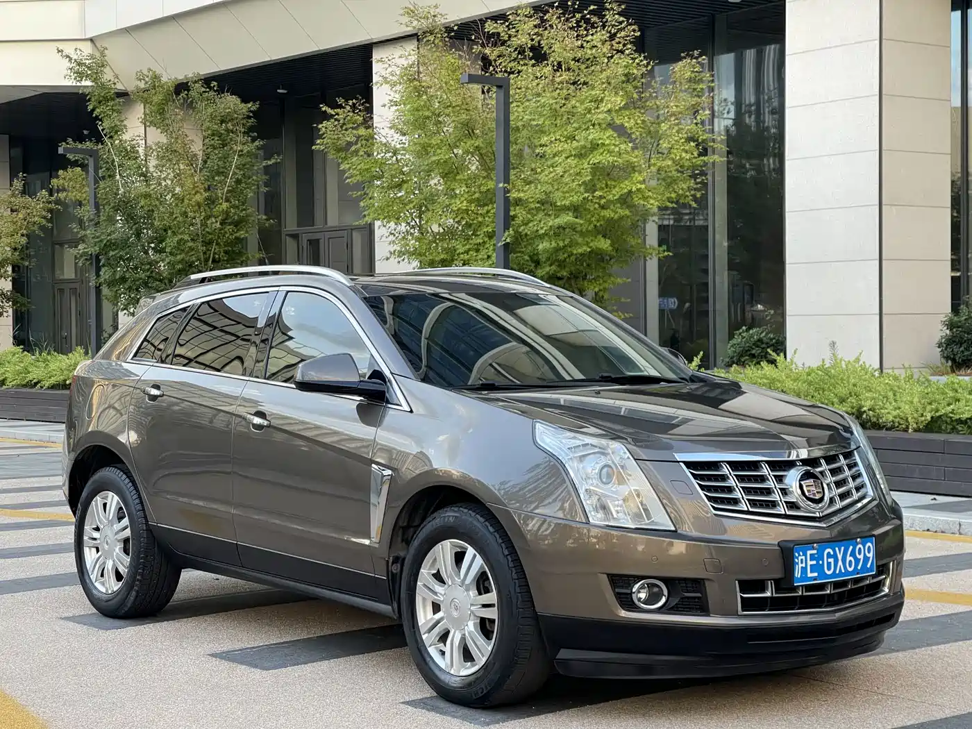 Фото 3 - Cadillac SRX