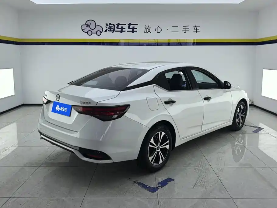 Nissan SYLPHY, миниатюра 3