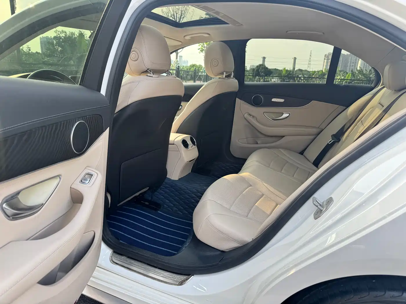 Mercedes-Benz C-Class 2015 Facelift C 180 L Sport фото 5
